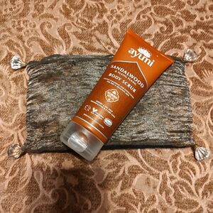 🍂🤎🍂 New Ayumi Naturals Sandalwood and Ylang Ylang Exfoliating Body Scrub
